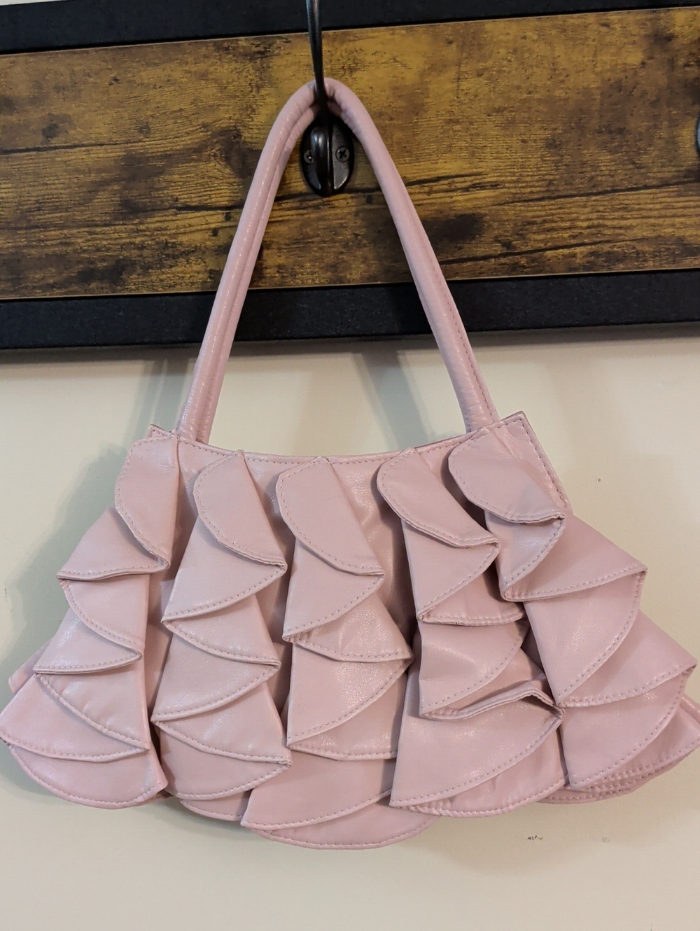 Stylish Pink Ruffle Shoulder Bag